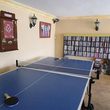 Large Heated Pool, Hot Tub, Bar, Games Room, Gym, 2 Caves, New Outdoor Kitchen וילה Atogo