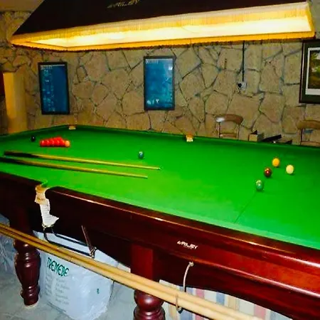 Large Heated Pool, Hot Tub, Bar, Games Room, Gym, 2 Caves, New Outdoor Kitchen וילה *