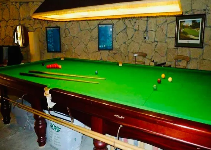 Large Heated Pool, Hot Tub, Bar, Games Room, Gym, 2 Caves, New Outdoor Kitchen Villa *