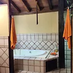Large Heated Pool, Hot Tub, Bar, Games Room, Gym, 2 Caves, New Outdoor Kitchen Villa *