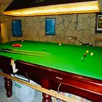 Large Heated Pool, Hot Tub, Bar, Games Room, Gym, 2 Caves, New Outdoor Kitchen Villa *