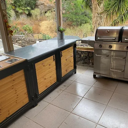 Large Heated Pool, Hot Tub, Bar, Games Room, Gym, 2 Caves, New Outdoor Kitchen * Atogo
