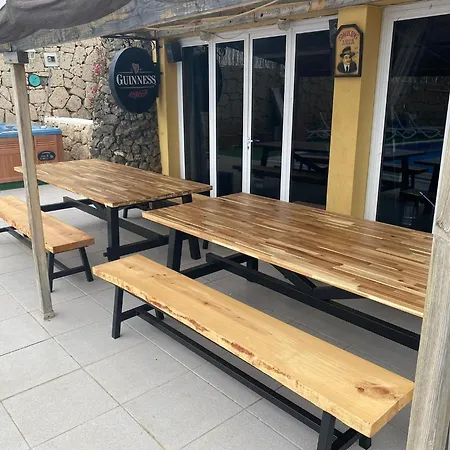 Toredo Large Heated Pool,hot Tub,bar/games Room,gym,cave, Free Wifi فيلة
