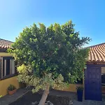 Large Heated Pool, Hot Tub, Bar, Games Room, Gym, 2 Caves, New Outdoor Kitchen Villa Atogo