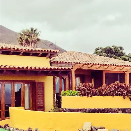 Large Heated Pool, Hot Tub, Bar, Games Room, Gym, 2 Caves, New Outdoor Kitchen Villa Atogo